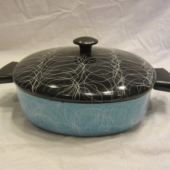 RARE VTG 50'S SERENDIPITY ENAMELWARE DUTCH OVEN W/LID - Picture 3 of 10